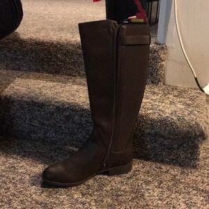 G.H. Bass & Co. dark brown boots. Size 10M